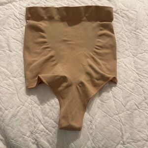 SKIMS spandex high waist shapewear new without tags